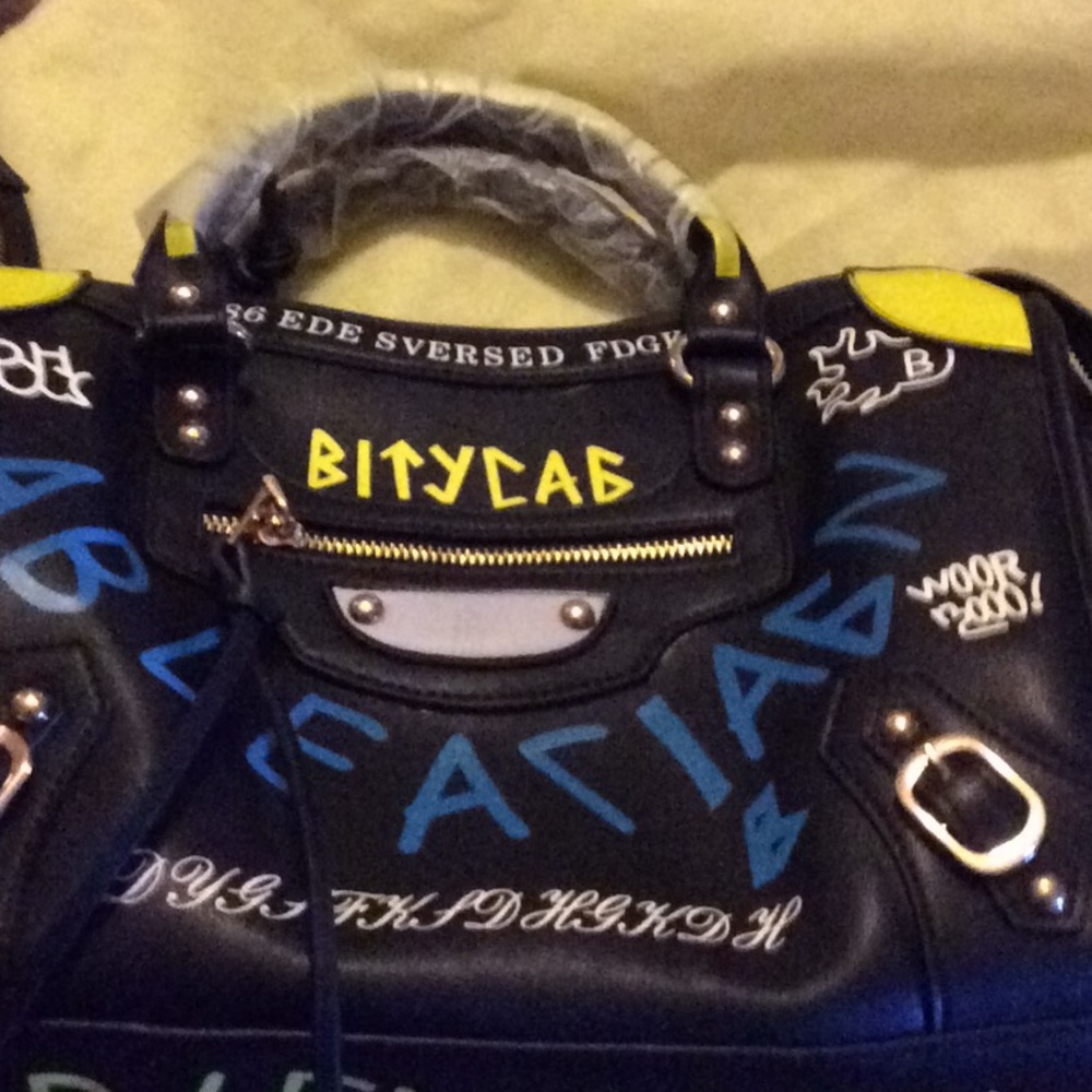Handbag